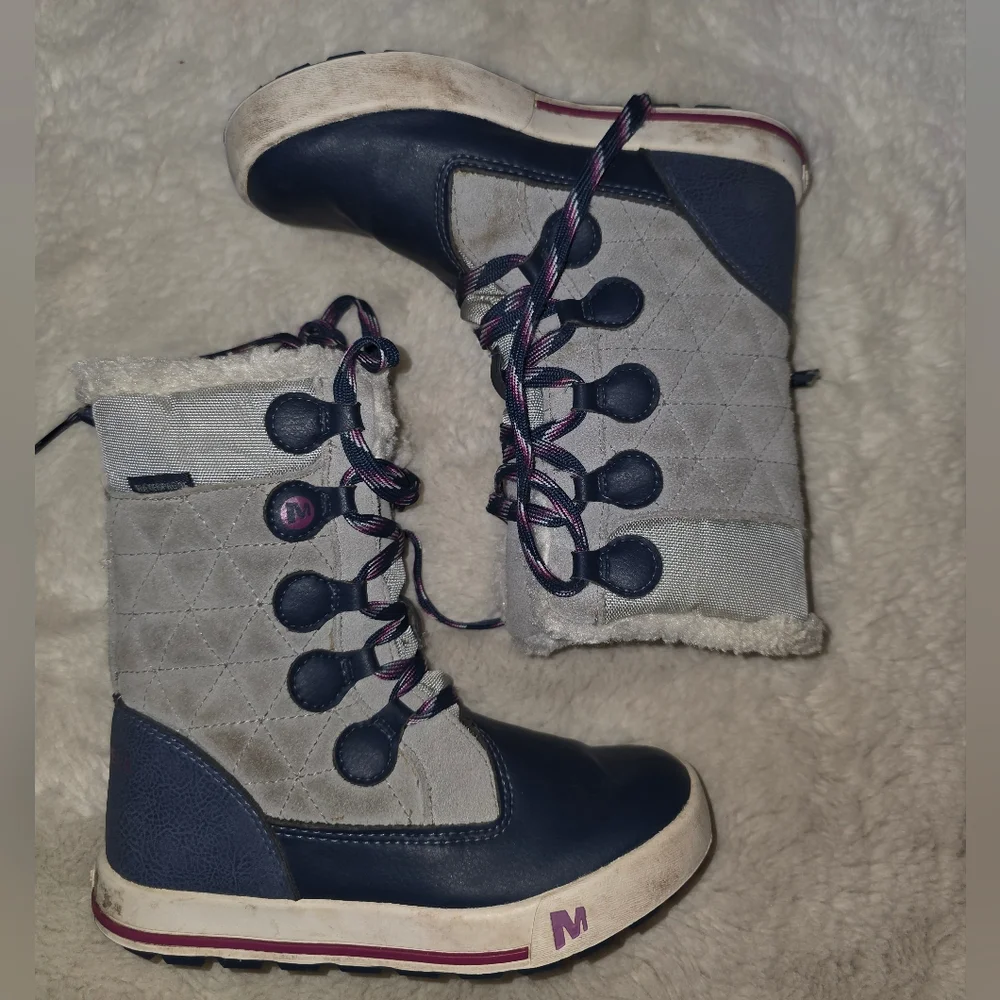 Merrell Heidi kids boots Size 12 Girls Pre Loved Excellent Condition